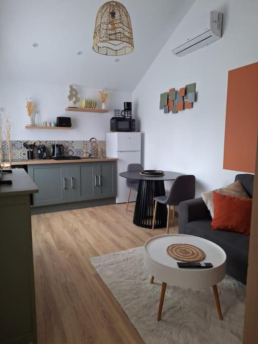 Appartement Charmante Maisonnette Equipee Caudebec-les-Elbeuf